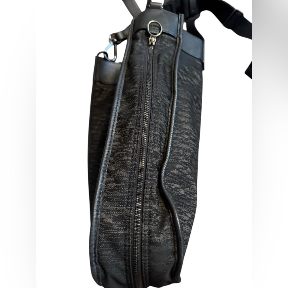 Lululemon Now and Always Tote *15L black pattern - Picture 10 of 11